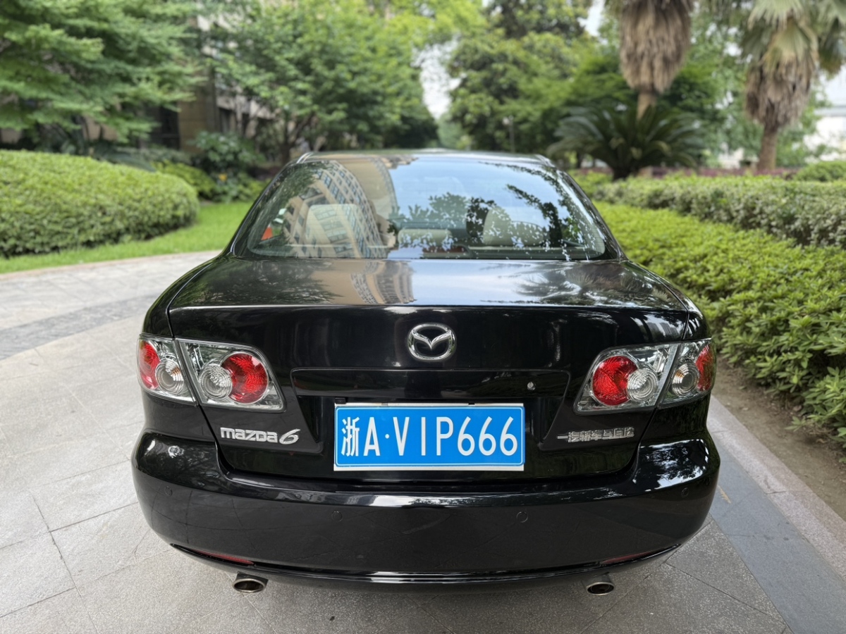 馬自達(dá) 馬自達(dá)6  2013款 2.0L 自動(dòng)時(shí)尚型圖片