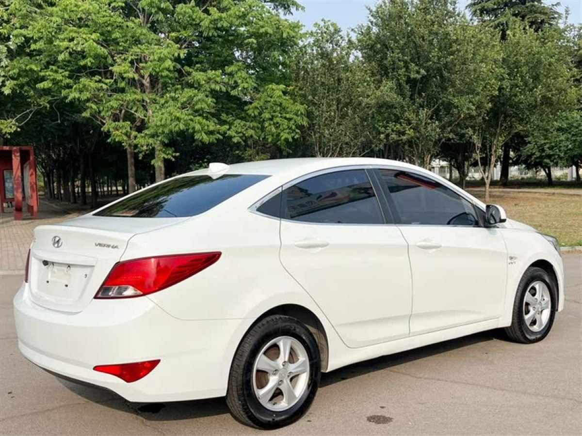 現(xiàn)代 瑞納  2014款 1.4L 自動智能型GLS圖片