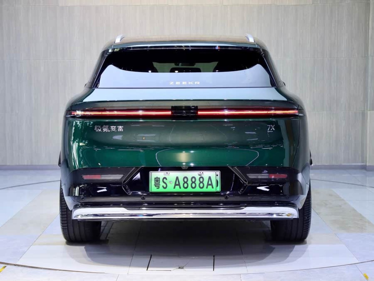極氪 極氪7X  2025款 75kWh 后驅(qū)智駕版圖片