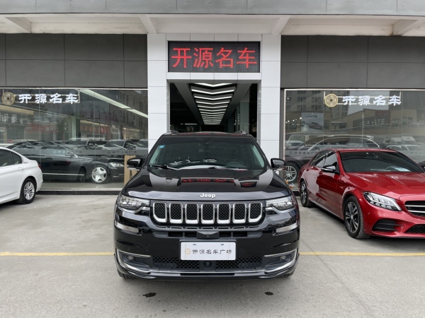 Jeep 大指挥官  2018款 2.0T 四驱智享版