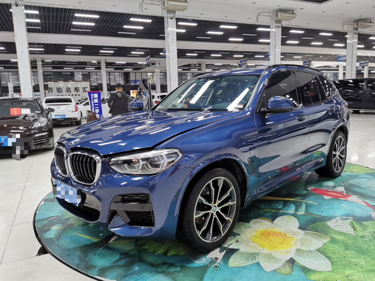 寶馬 寶馬X3  2020款 xDrive30i 領(lǐng)先型 M運(yùn)動套裝圖片