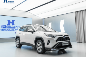 RAV4 丰田 荣放 2.0L CVT两驱风尚版