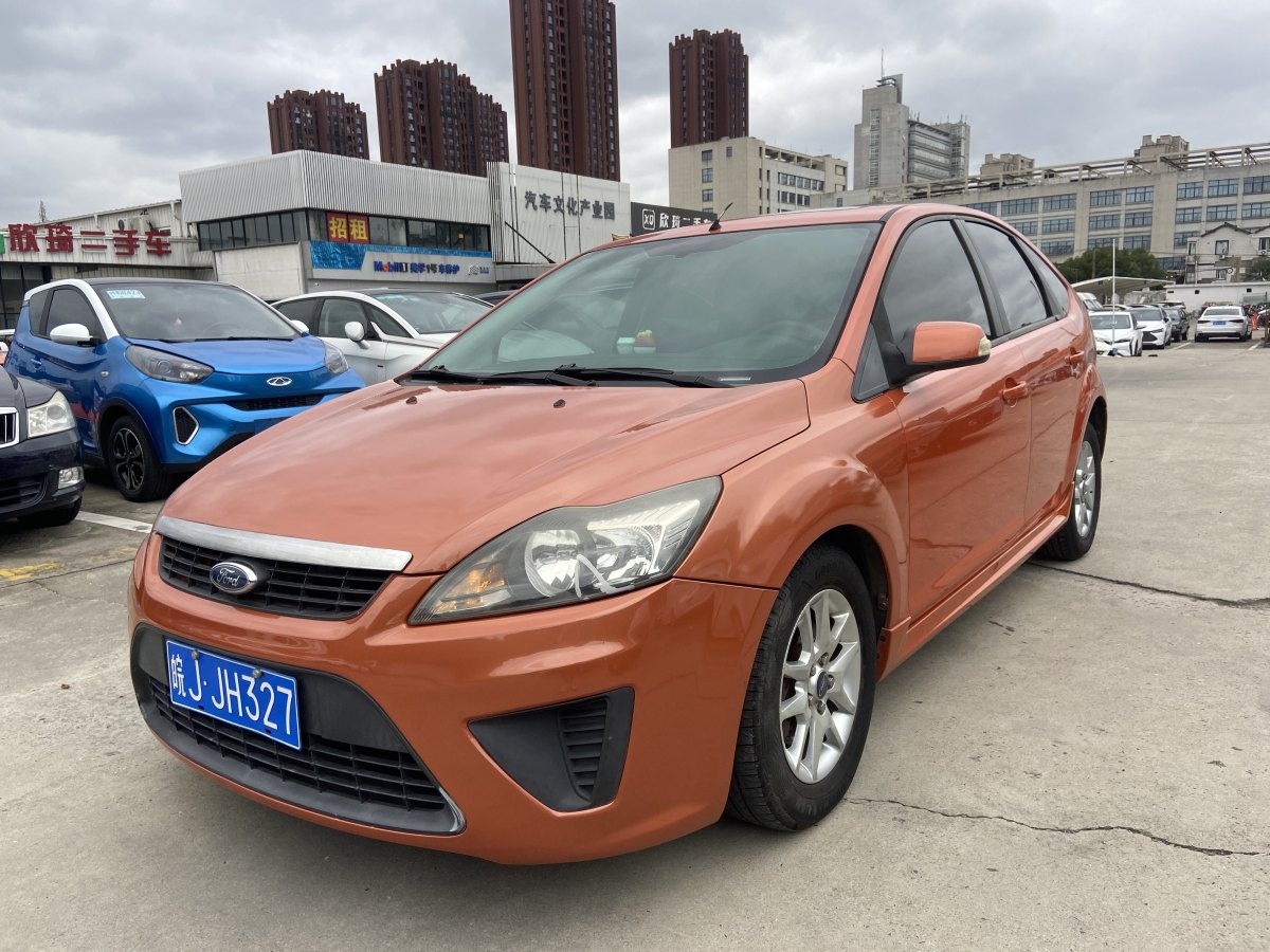 福特 ?？怂? 2009款 兩廂 1.8L 手動舒適型圖片