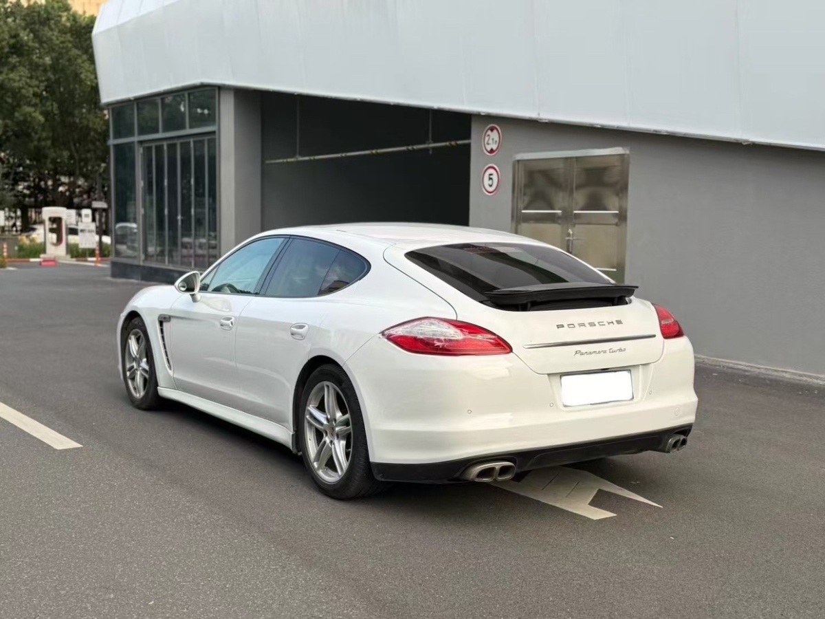 2013年5月保時(shí)捷 Panamera  2013款 Panamera Platinum Edition 3.6L