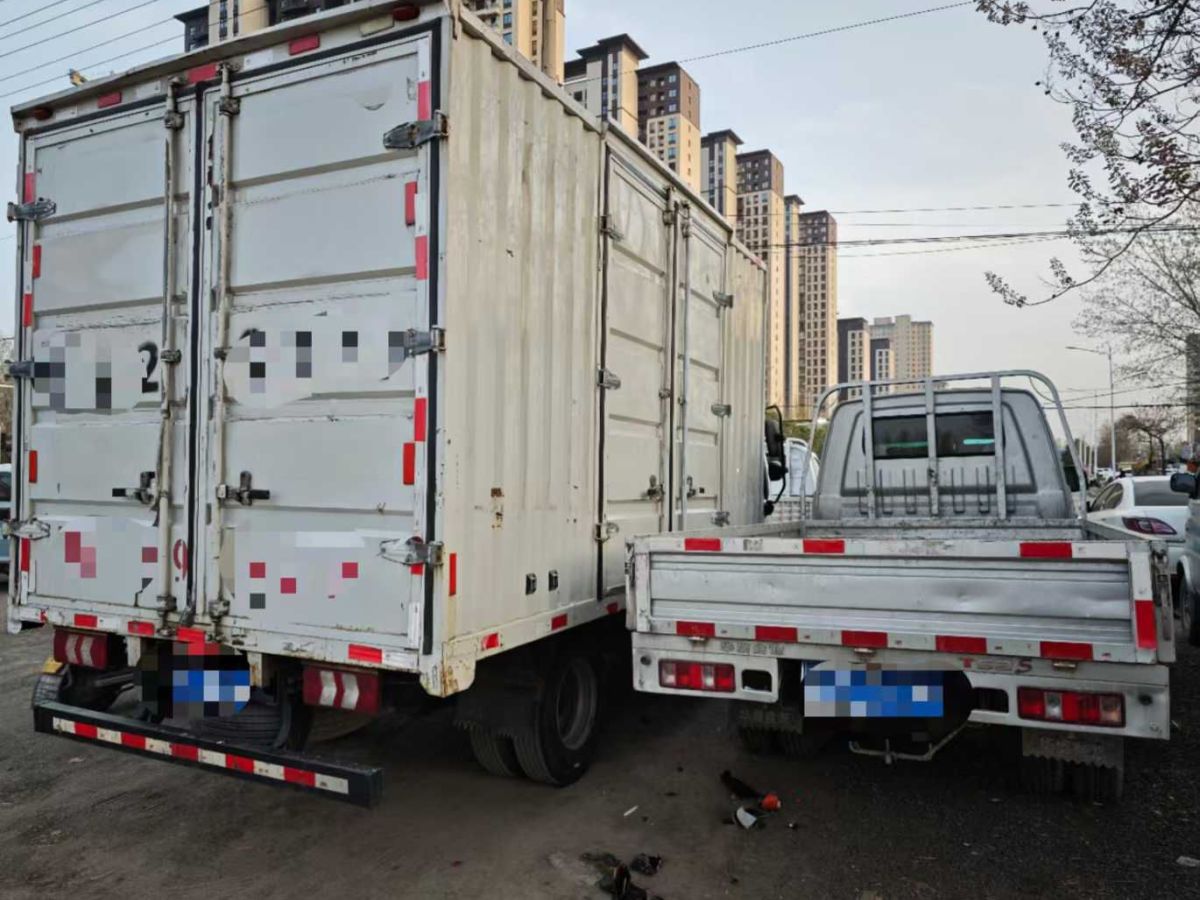 江淮 瑞風M3  2023款 1.5T 7/8座智聯(lián)版圖片