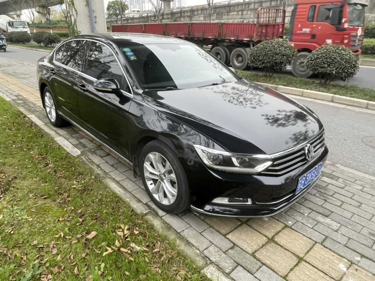 大众 迈腾  2017款 330tsi dsg 豪华型图片