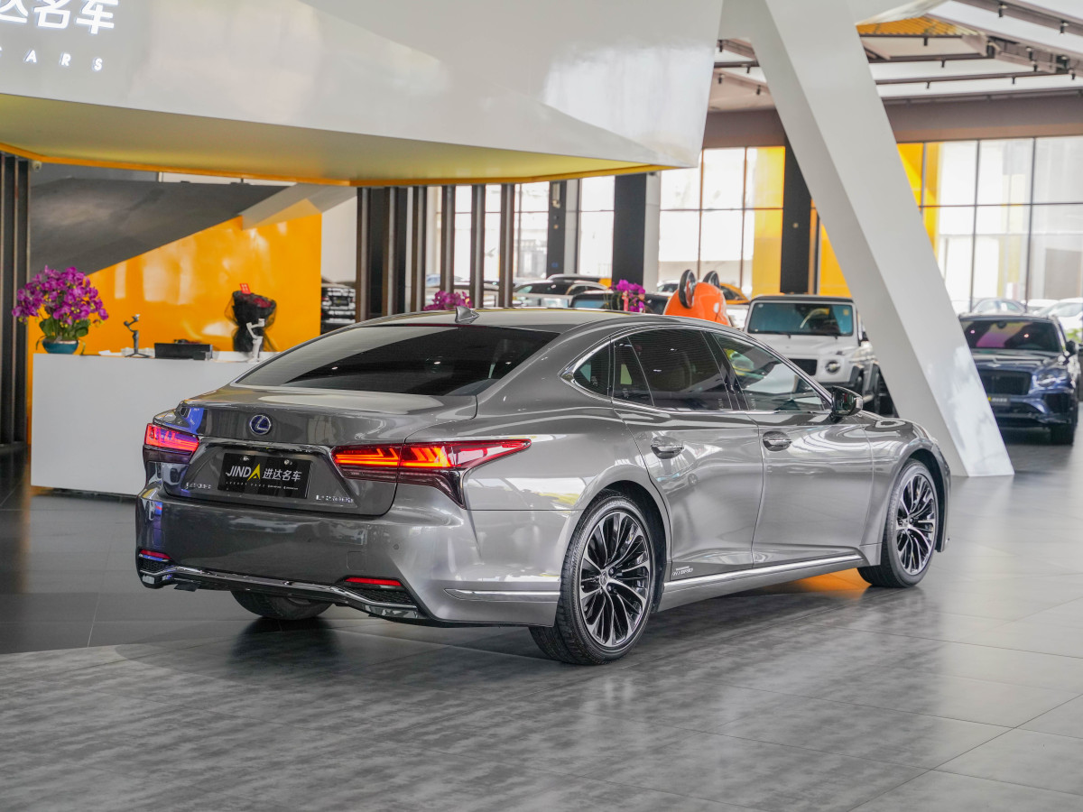 雷克薩斯 LS  2021款 500h 行政版圖片
