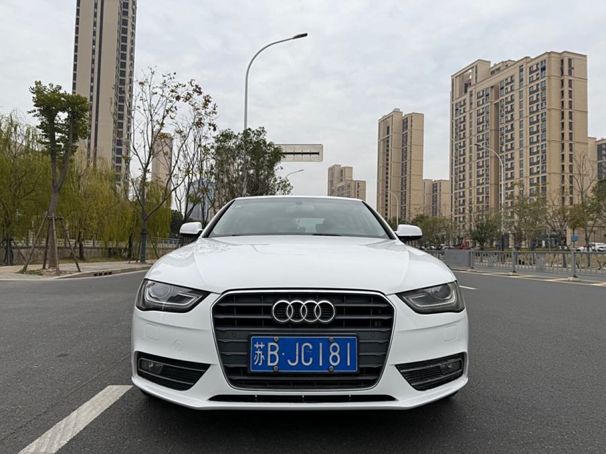 奧迪 奧迪A4L  2013款 35 TFSI 自動(dòng)舒適型圖片