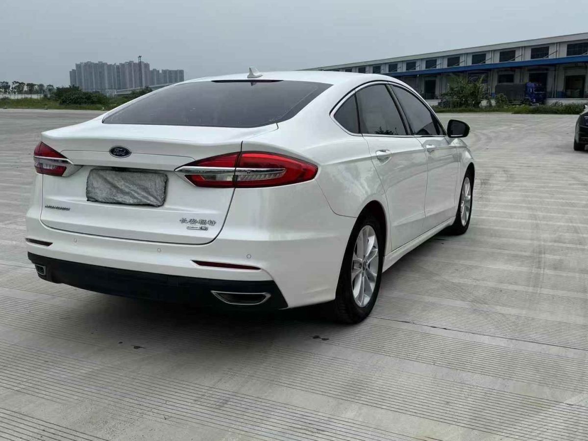 福特 蒙迪歐  2020款 EcoBoost 180 時(shí)尚型圖片