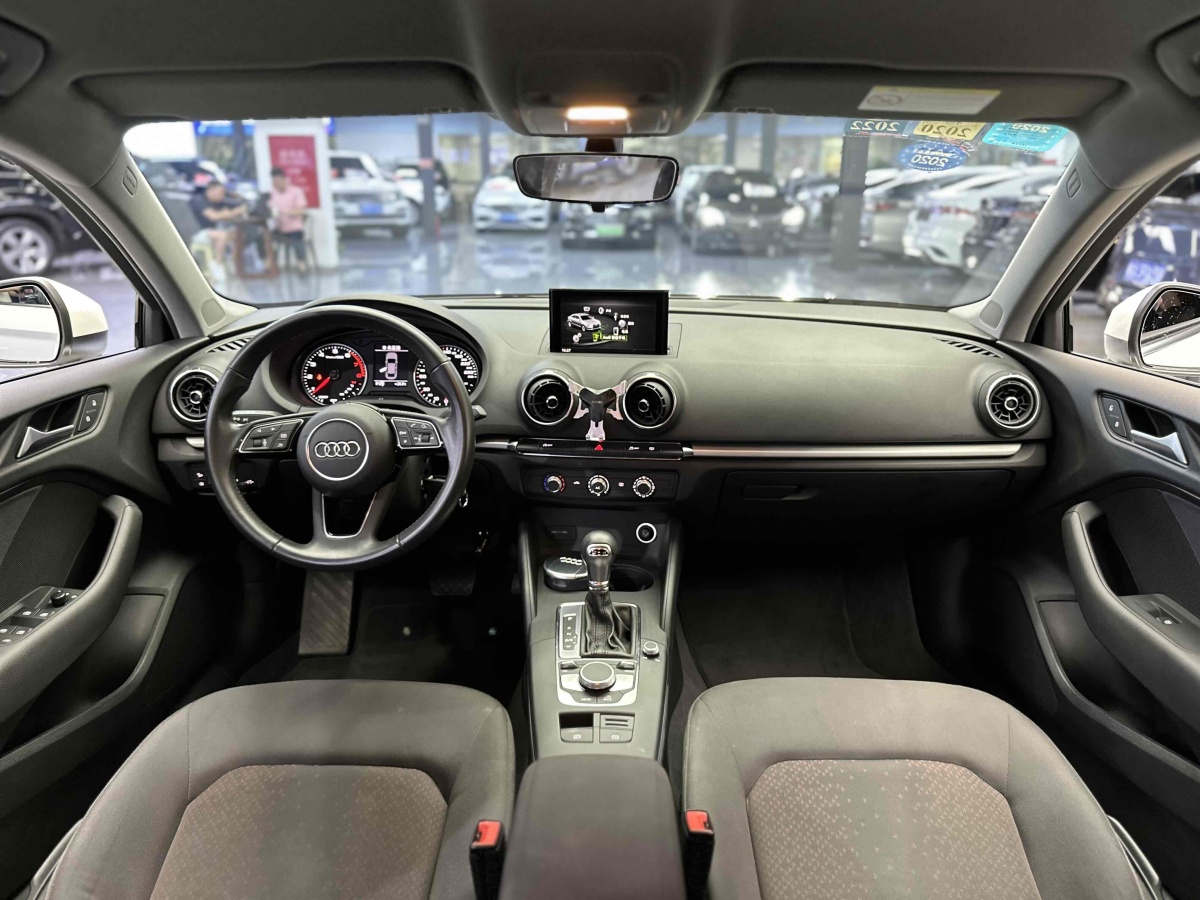 2018年6月奥迪 奥迪A3  2018款 30周年年型 Limousine 35 TFSI 进取型
