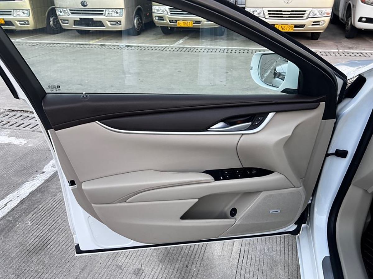 2014年5月凱迪拉克 XTS  2014款 28T 豪華型