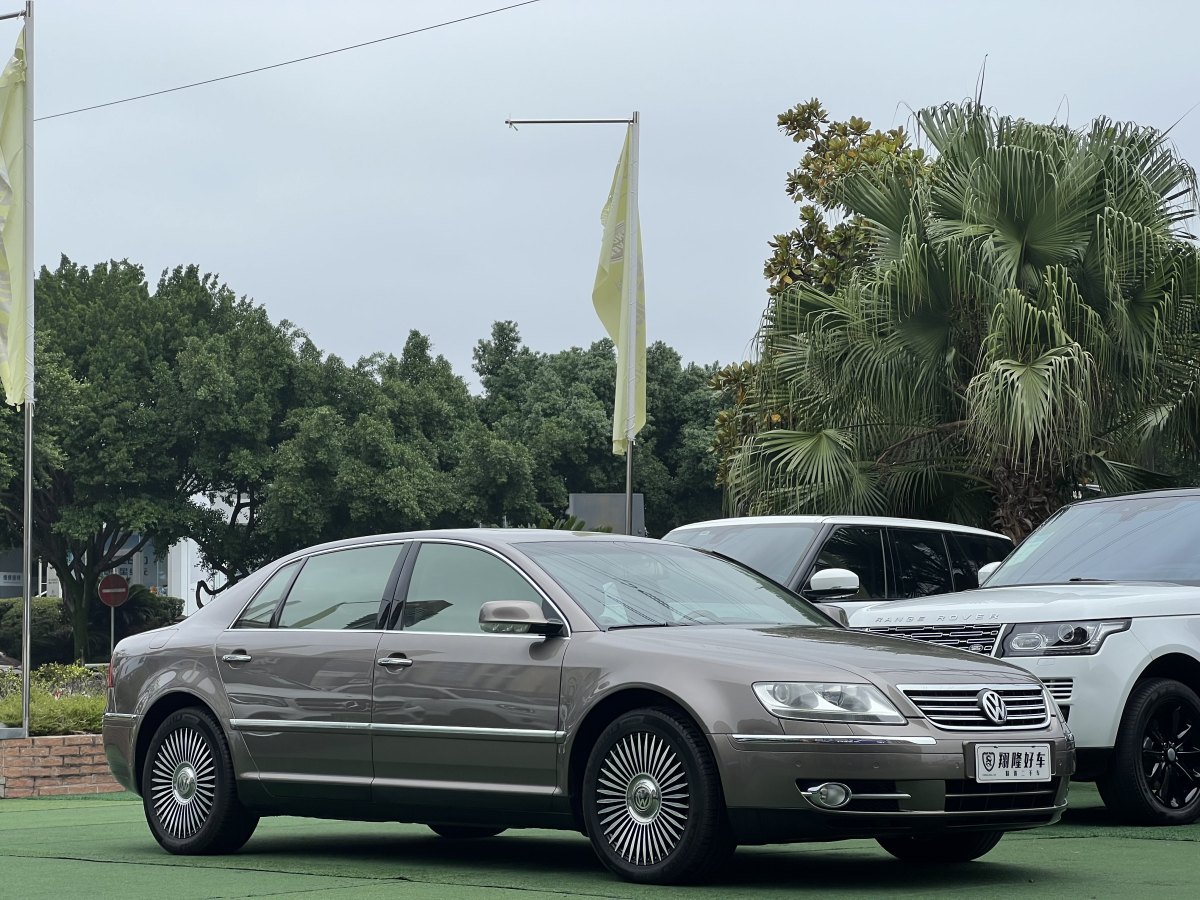 2010年6月大眾 輝騰  2011款 3.6L V6 5座加長商務版