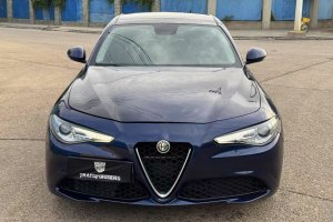 Giulia 阿爾法·羅密歐 2.0T 280HP 豪華版