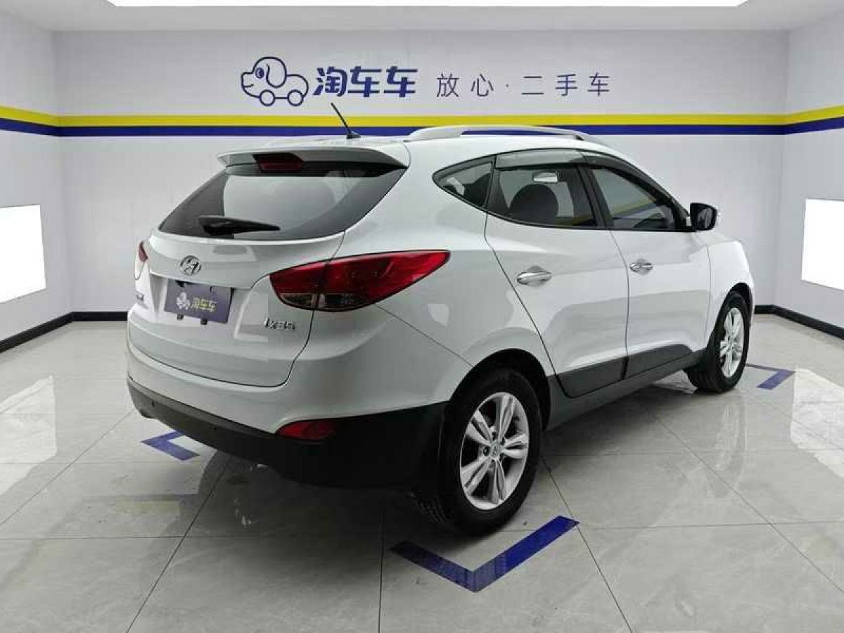 現(xiàn)代 ix35  2013款 2.0 GL 兩驅(qū)舒適型圖片