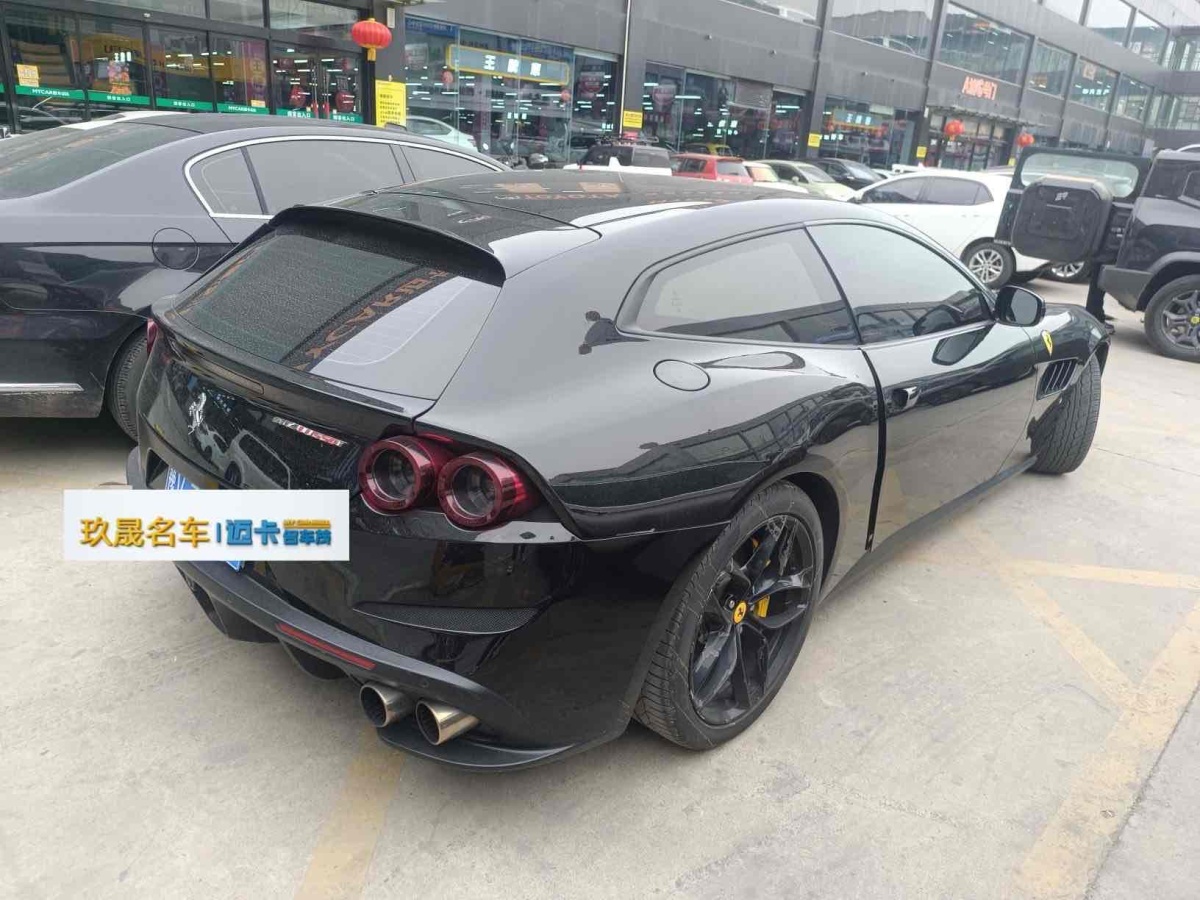 法拉利 GTC4Lusso  2017款 3.9T V8圖片