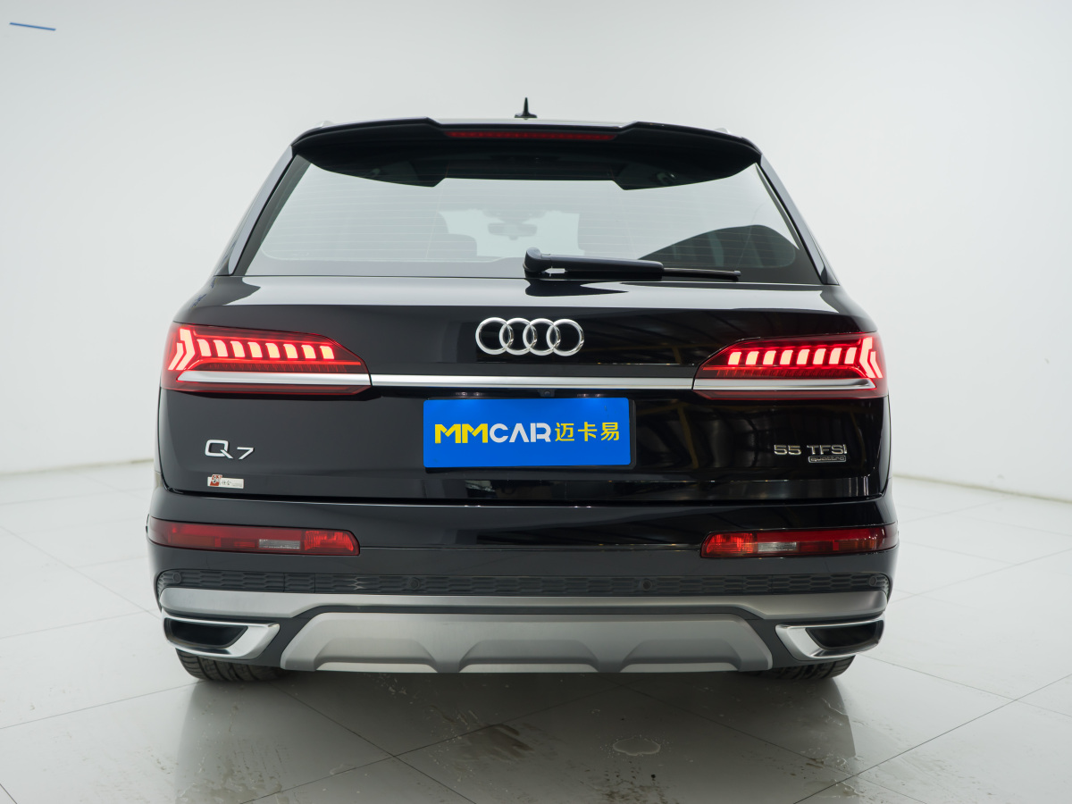 奧迪 奧迪Q7  2024款 55 TFSI quattro S line運(yùn)動(dòng)型圖片