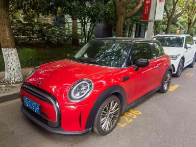 2021年10月 MINI MINI 改款 1.5T COOPER 經(jīng)典派圖片