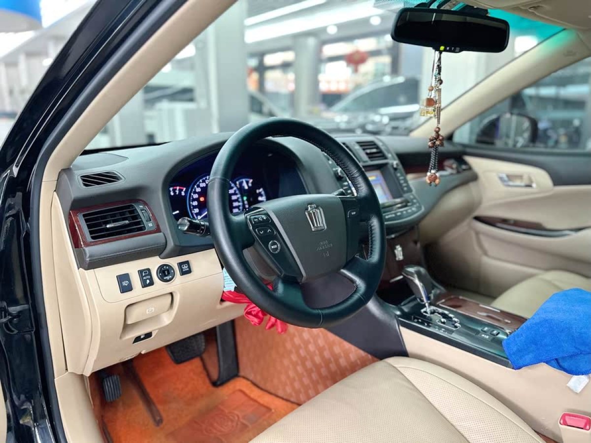 豐田 皇冠  2012款 2.5L Royal 導(dǎo)航版圖片