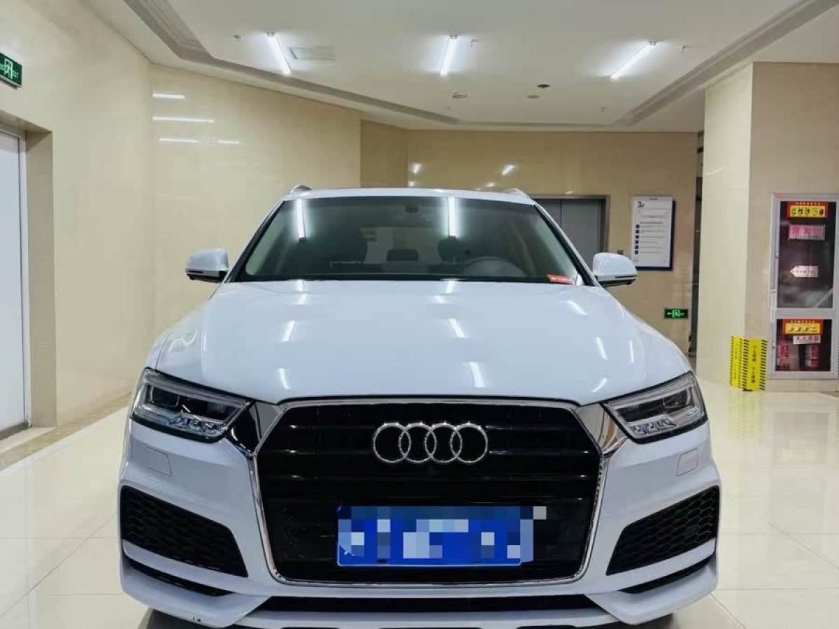 奧迪 奧迪Q3  2018款 30周年年型 35 TFSI 運(yùn)動型圖片