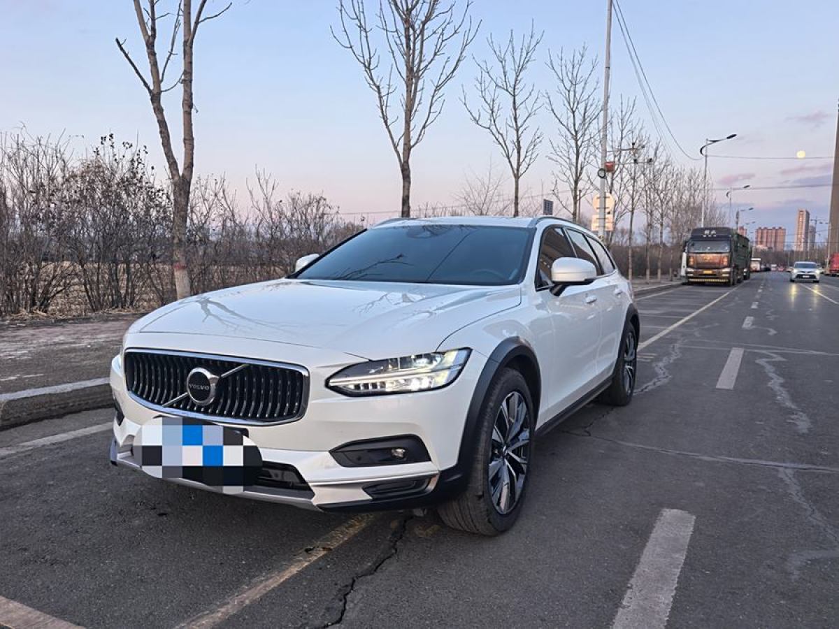 2021年3月沃爾沃 V90  2025款 Cross Country B5 AWD 智遠版