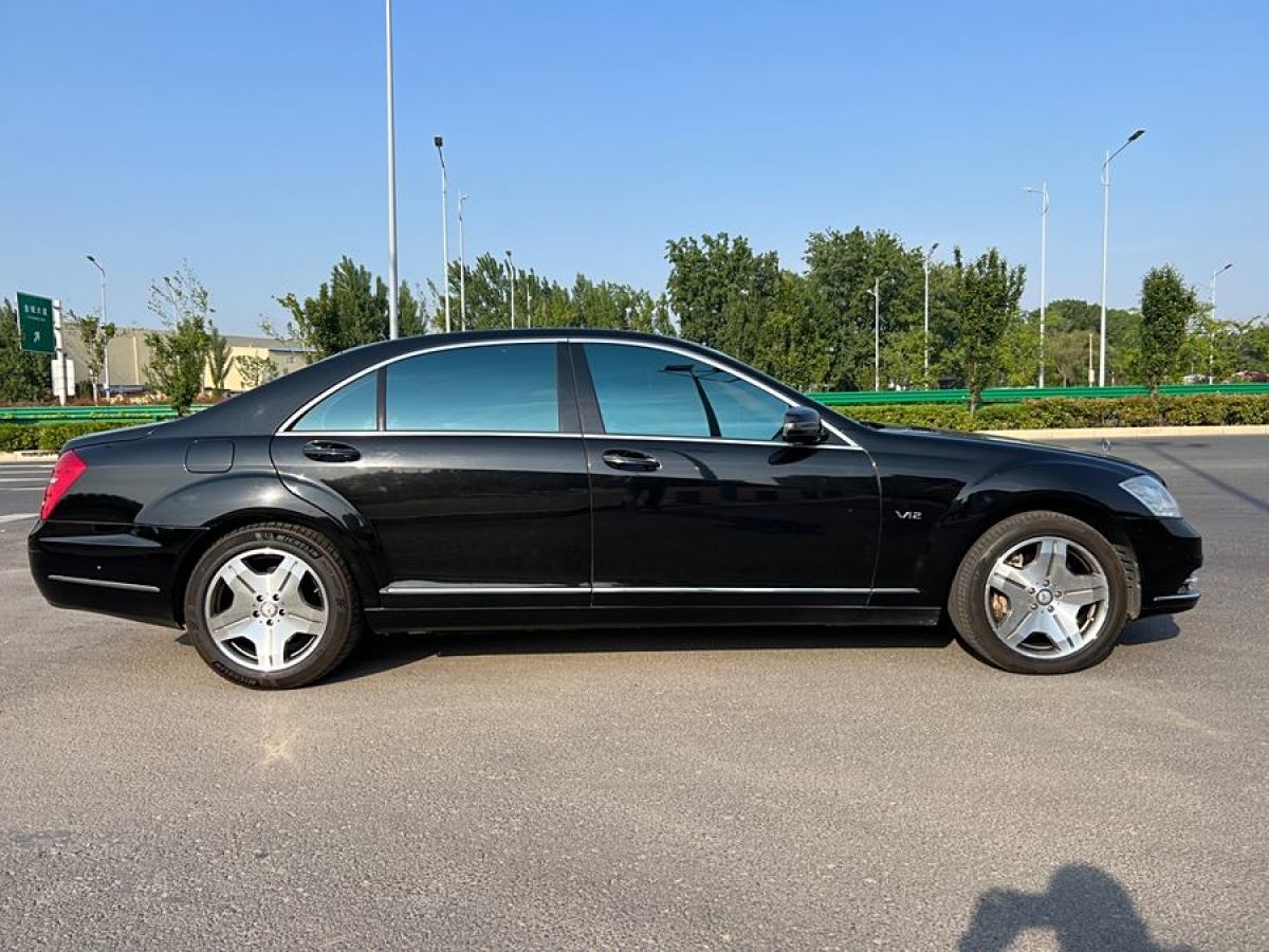 2008年8月奔馳 奔馳S級  2008款 S 600 L