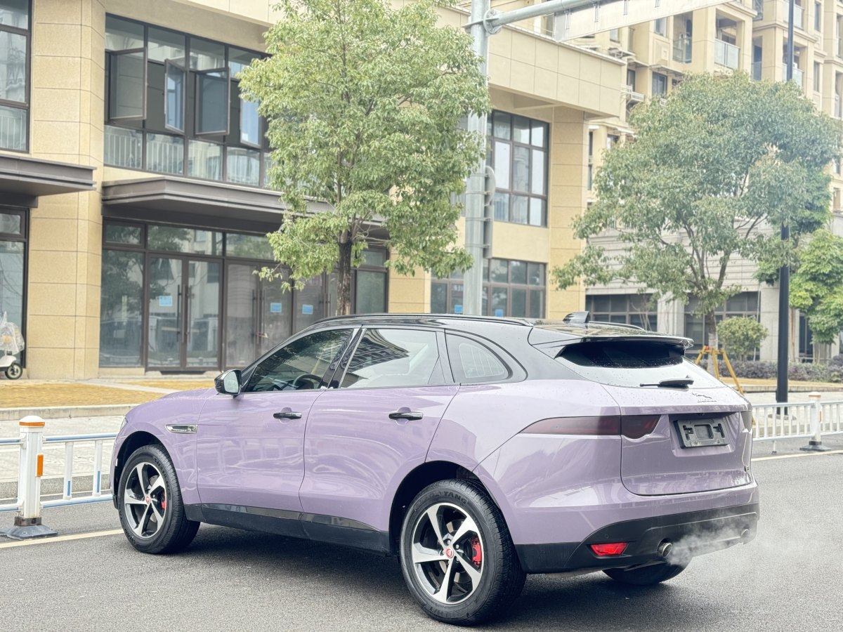 2017年1月捷豹 F-PACE  2016款 2.0T 兩驅(qū)都市尊享版