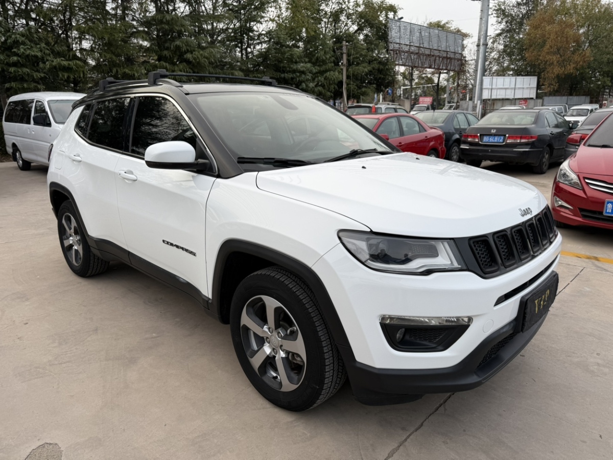 Jeep 指南者  2019款  200T 自動(dòng)典尚版圖片