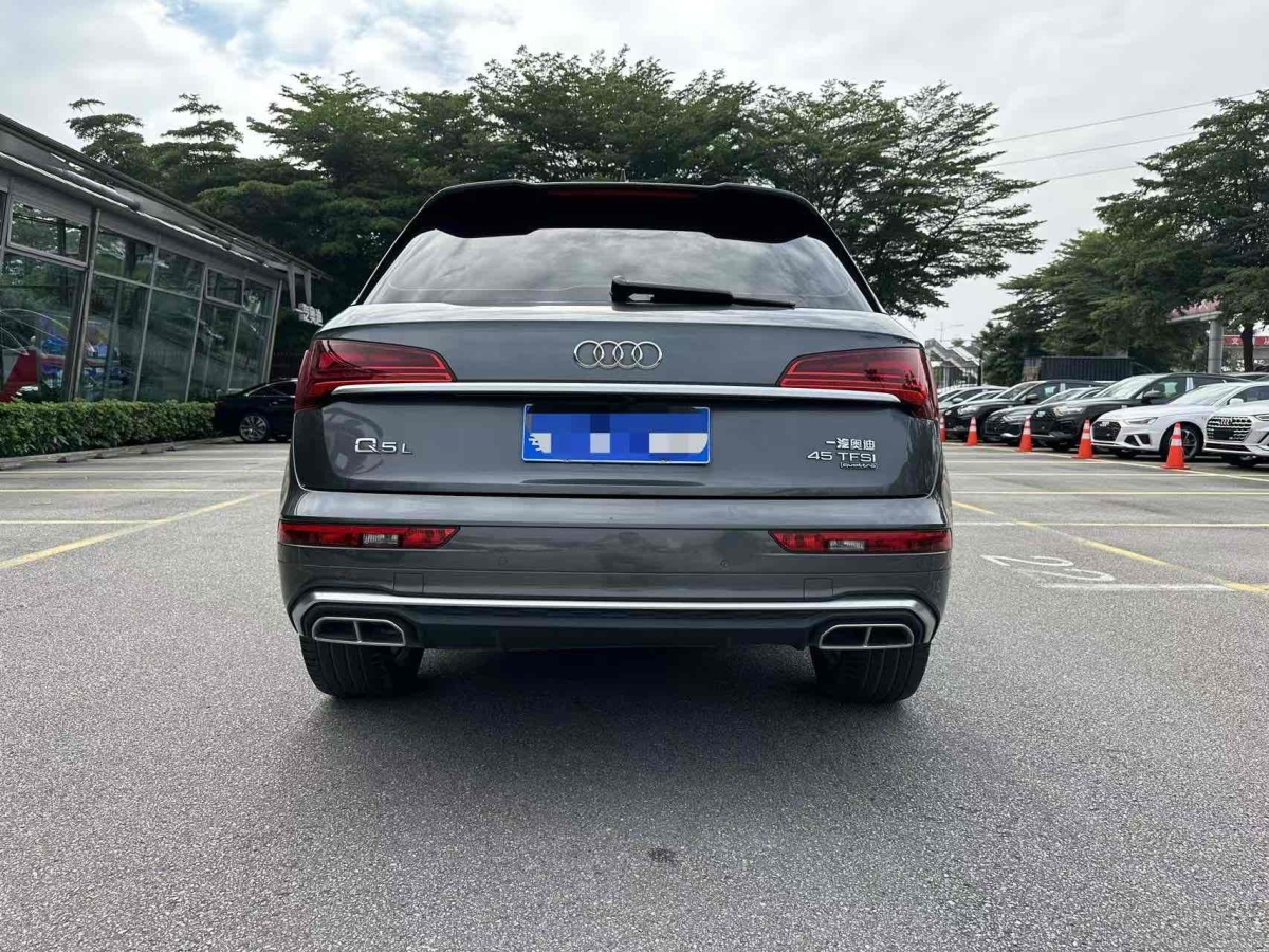 奧迪 奧迪Q5L  2022款 改款 45T 豪華動感型圖片