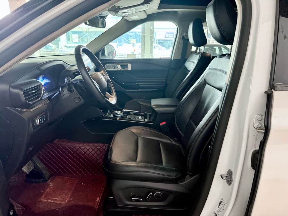 福特 探險者  2023款 EcoBoost 285 四驅(qū)鈦金版 6座圖片