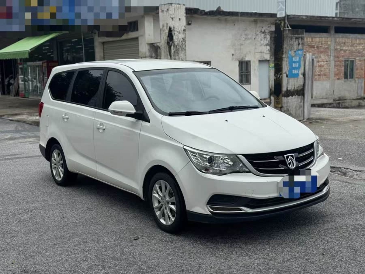 寶駿 730  2016款 1.5L 手動(dòng)超值型 7座圖片