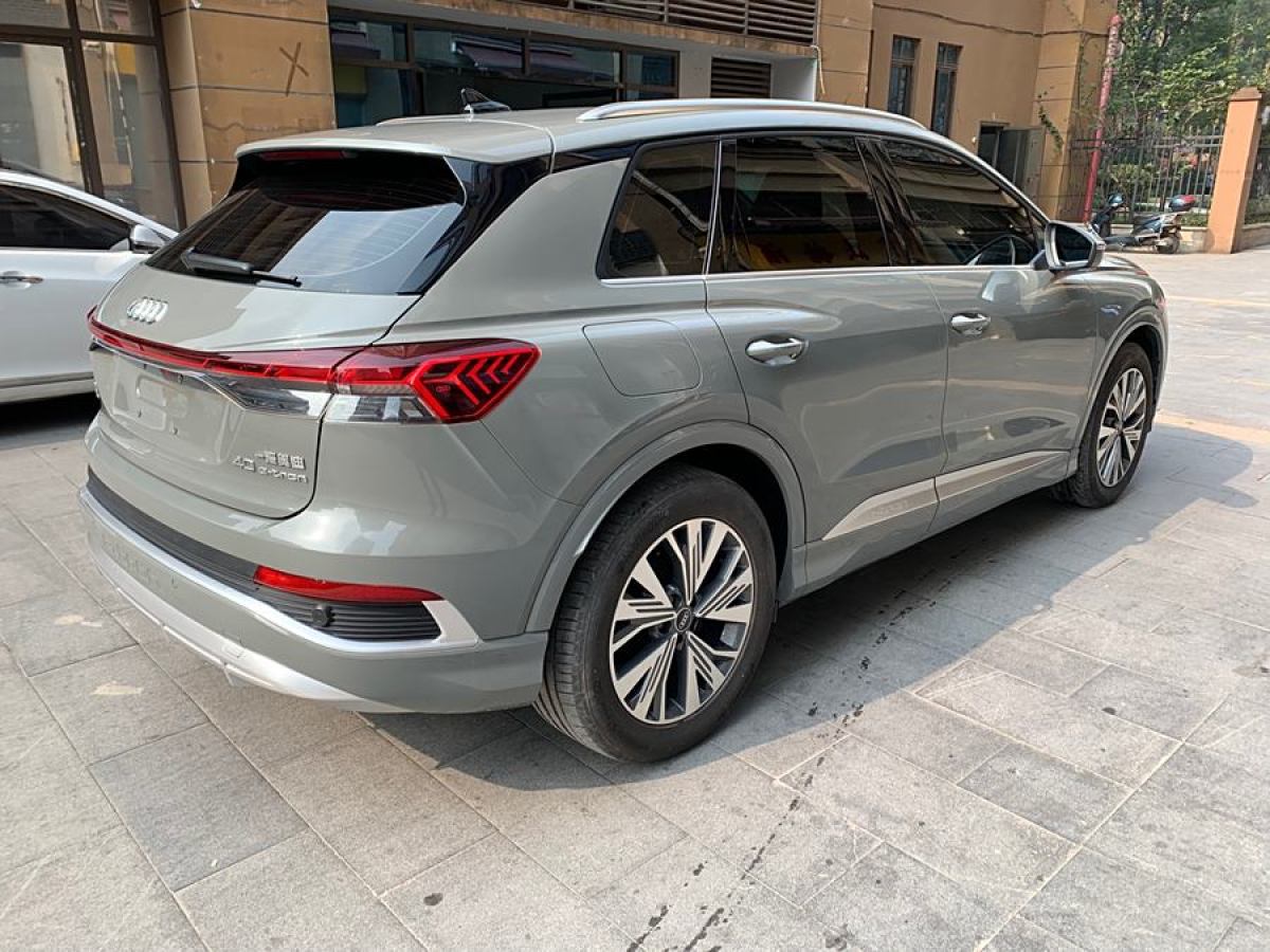 奧迪 奧迪Q4 e-tron  2023款 40 e-tron 創(chuàng)行版圖片