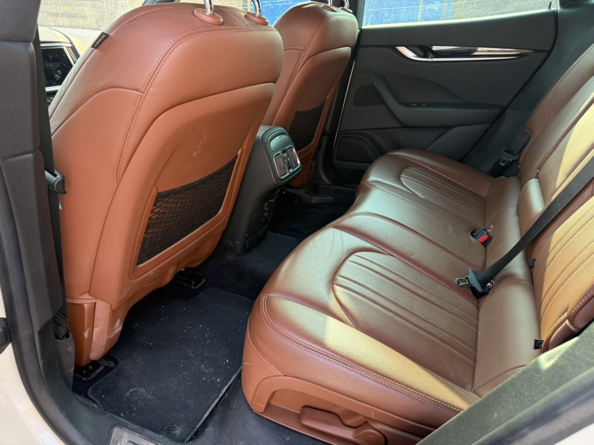 瑪莎拉蒂 Levante  2022款 2.0T GT鋒芒版圖片