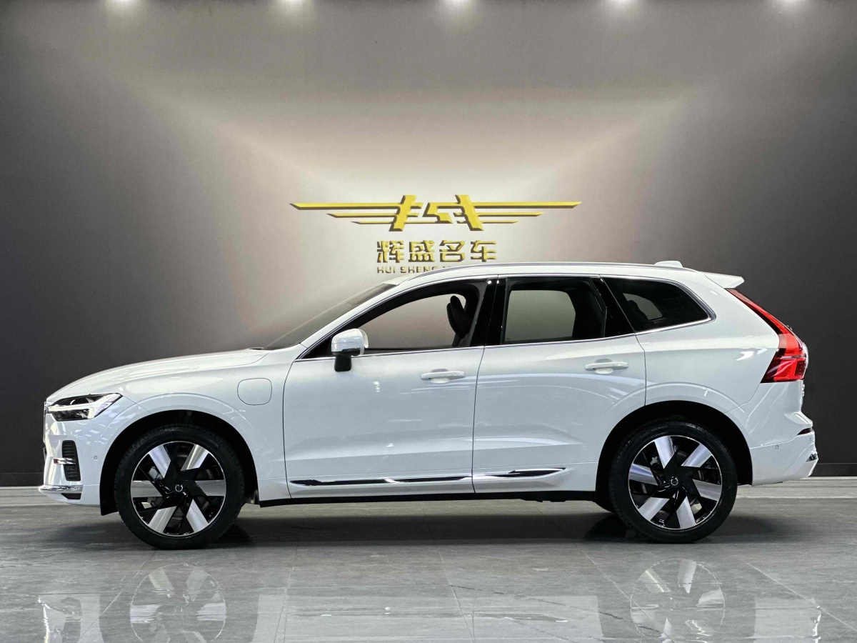 沃爾沃 XC60新能源  2024款 T8 插電混動(dòng) 長(zhǎng)續(xù)航四驅(qū)智雅豪華版圖片