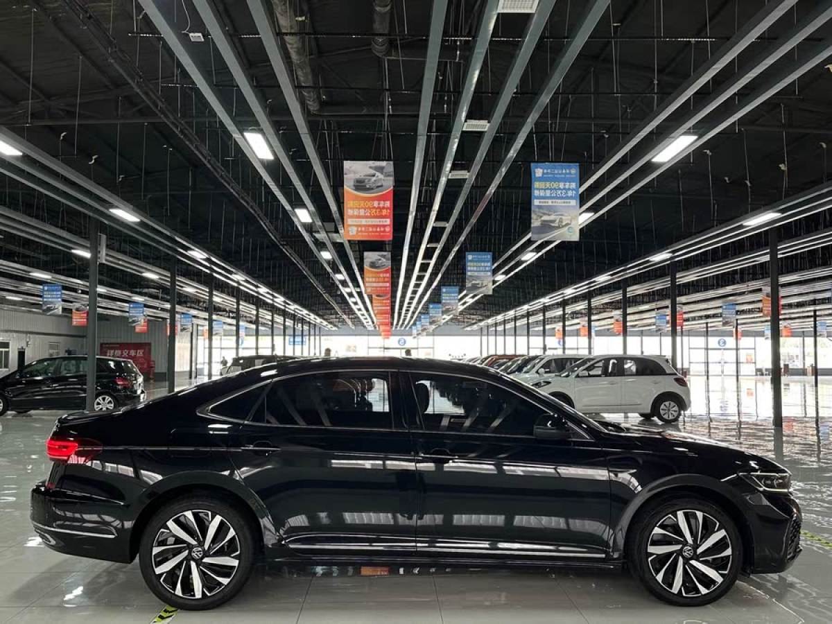 大眾 帕薩特  2022款 330TSI 星空豪華版圖片