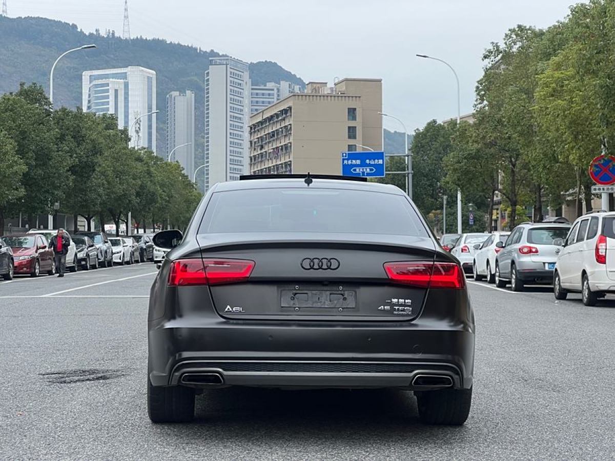 奧迪 奧迪A4L  2018款 30周年年型 45 TFSI quattro 運動型圖片