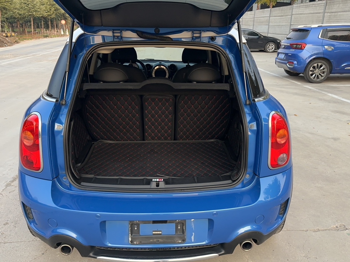 MINI COUNTRYMAN  2013款 1.6T COOPER S ALL4 滑雪版圖片