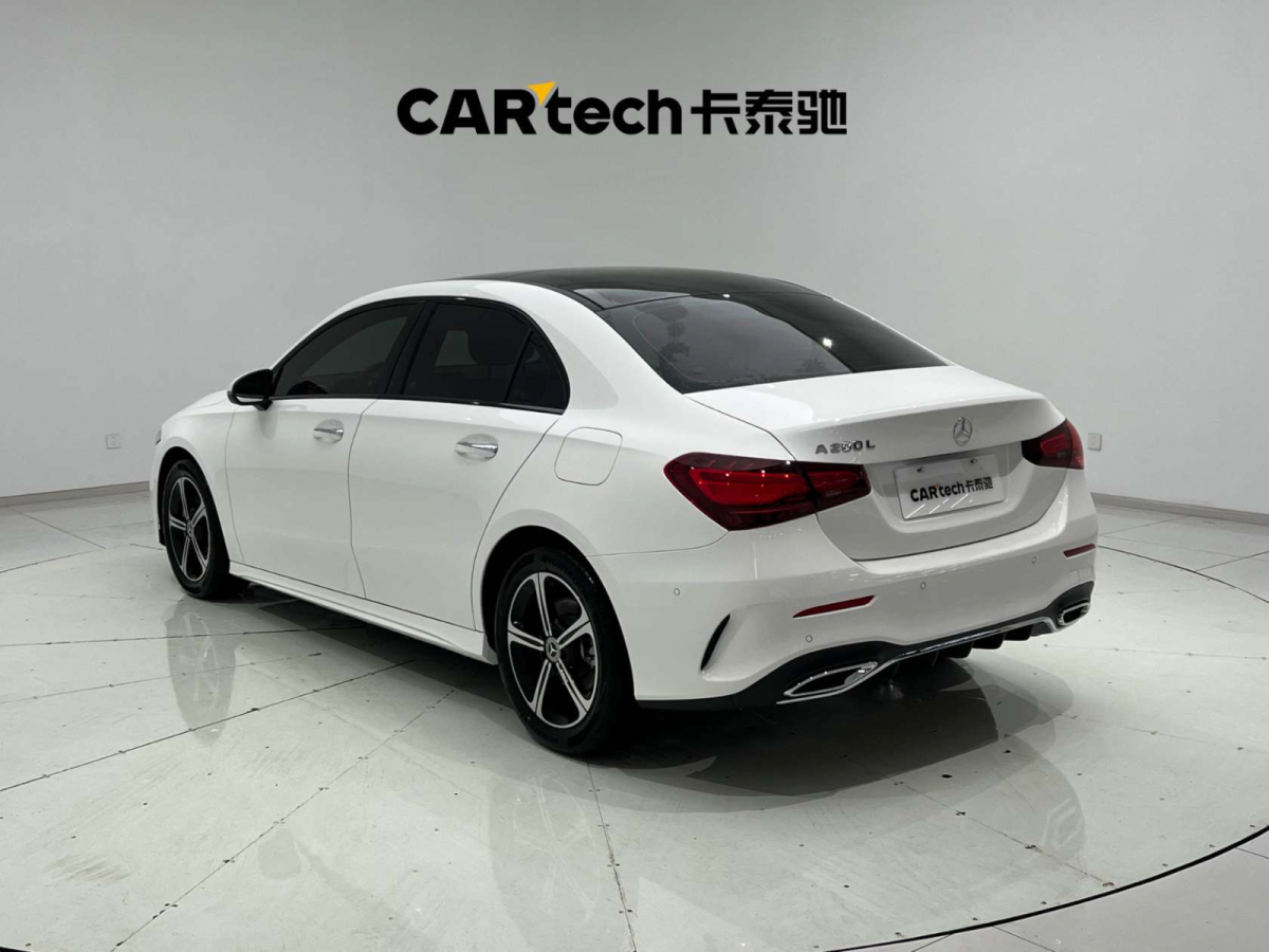 奔馳 奔馳A級(jí)  2023款 A 200 L 時(shí)尚型圖片