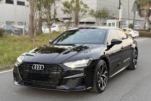 奥迪A7 奥迪 45 TFSI 臻选型