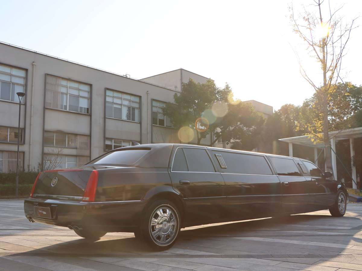 凱迪拉克 凱雷德ESCALADE  2013款 6.2L ESV鉑金版加長型圖片
