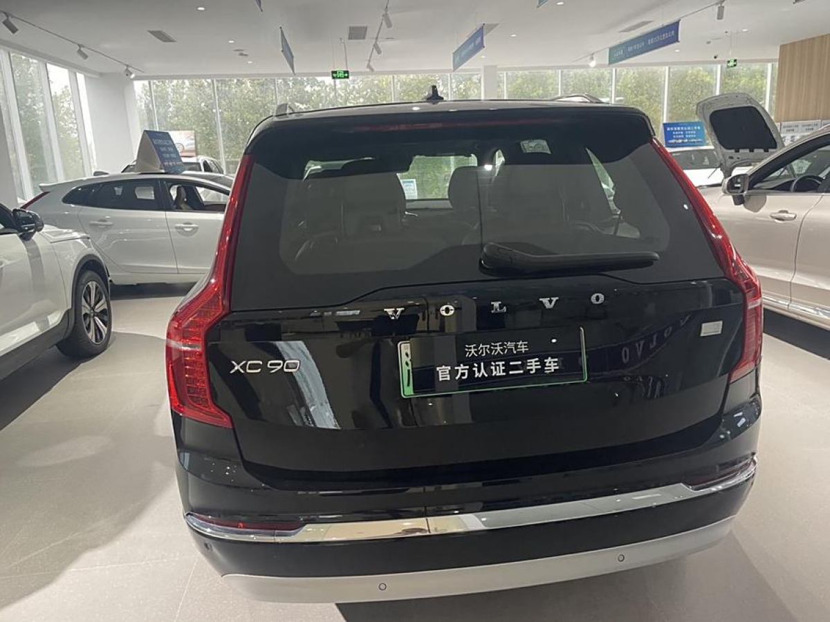 沃爾沃 XC90新能源  2022款 改款 E驅(qū)混動(dòng) T8 智尊豪華版 7座圖片