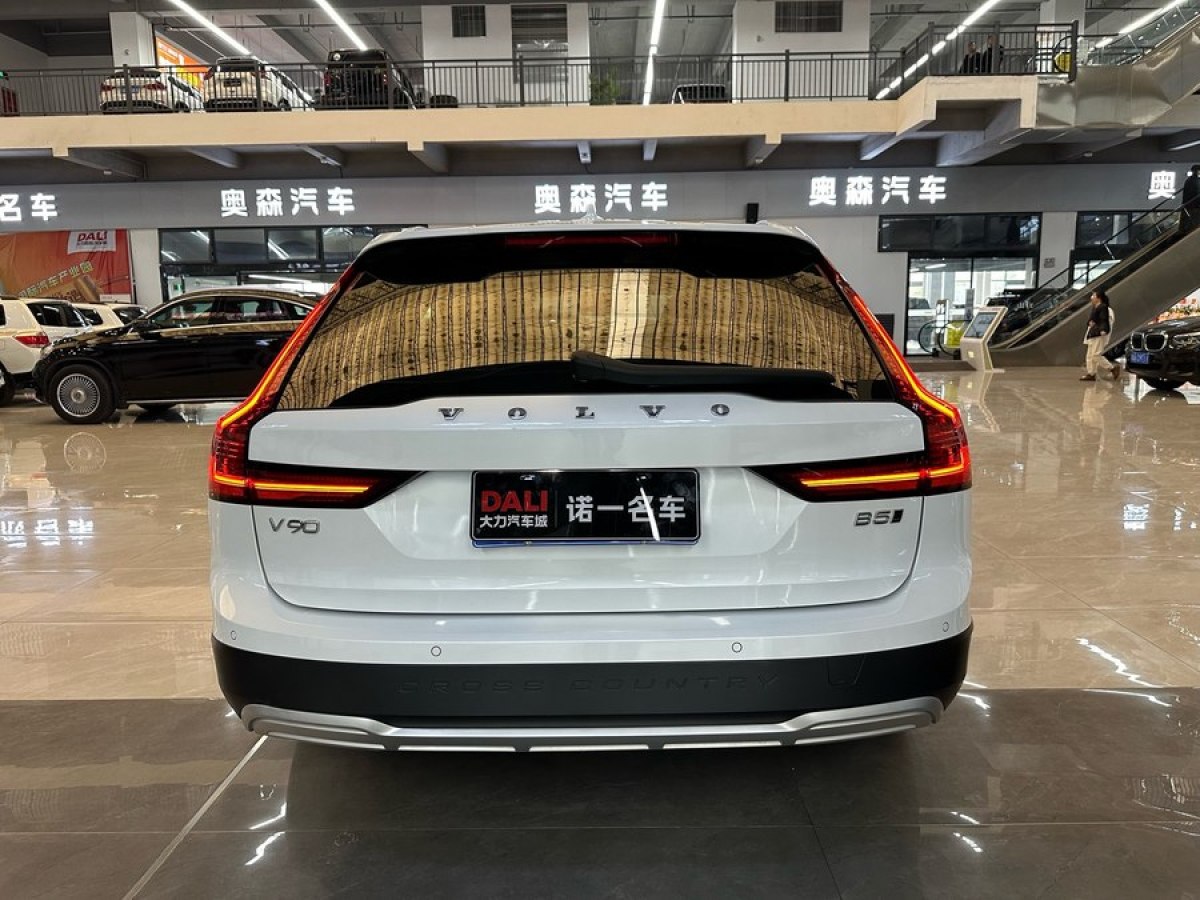 沃爾沃 V90  2025款 Cross Country B5 AWD 智遠(yuǎn)版圖片