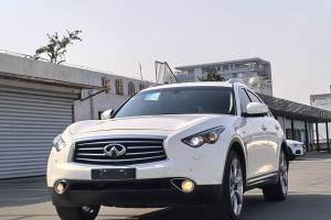 QX70 英菲尼迪 3.7L 標(biāo)準(zhǔn)版