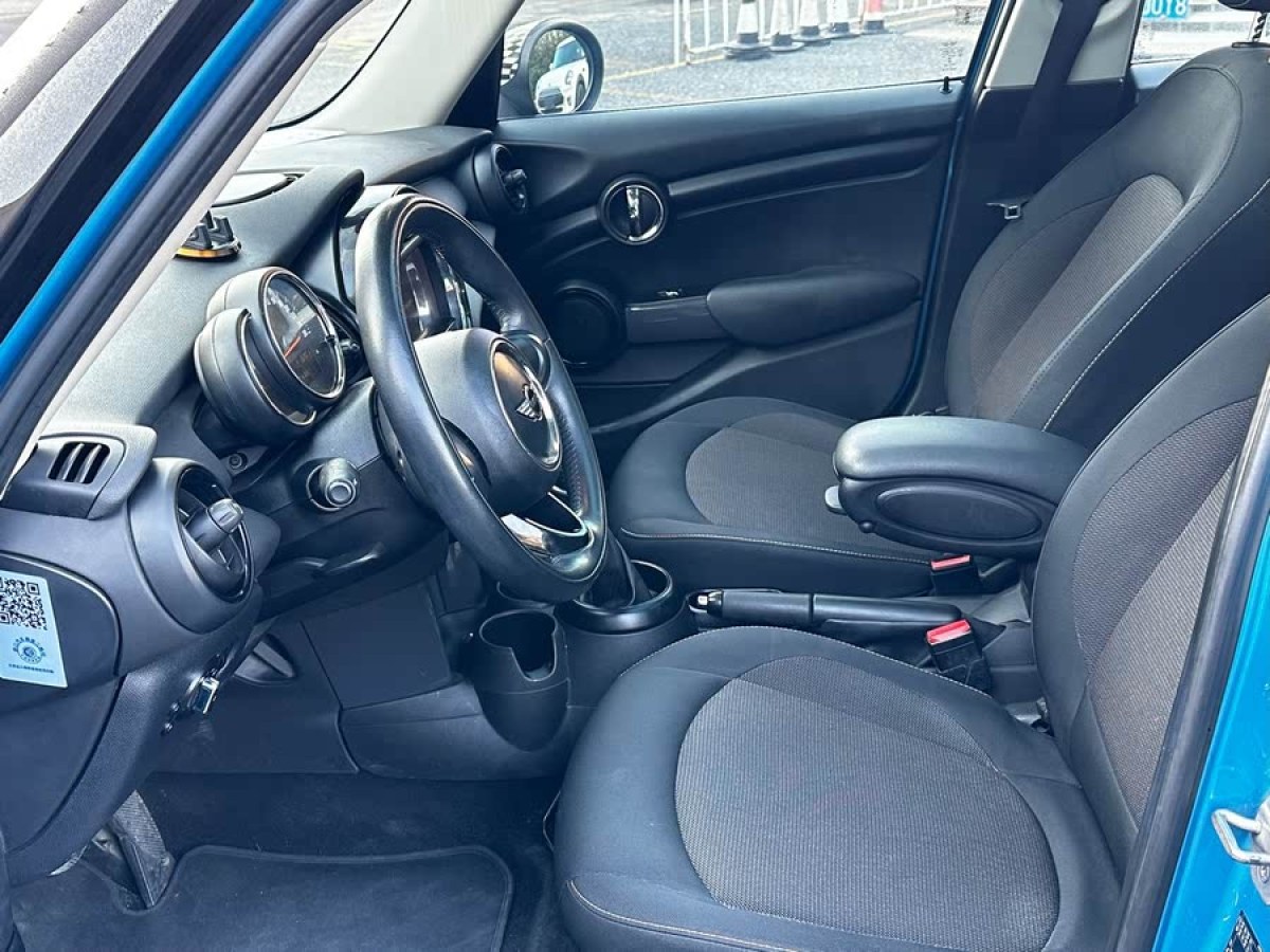 MINI MINI  2015款 1.2T ONE 五門版圖片