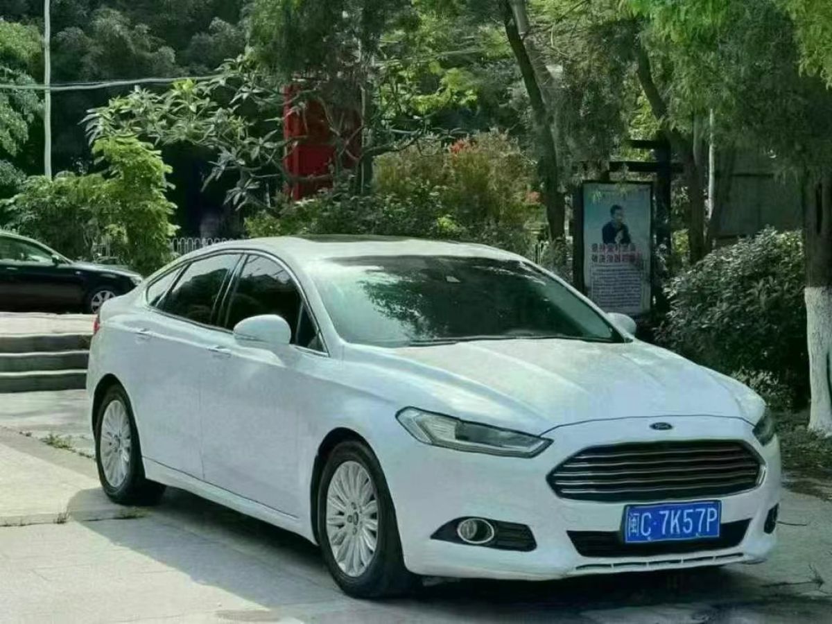 福特 蒙迪歐 圖片
