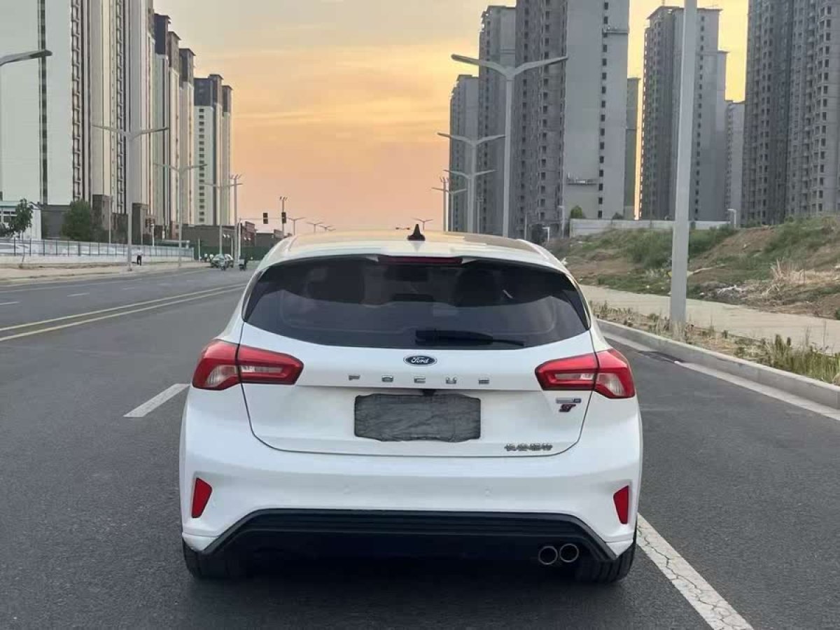 福特 ?？怂? 2021款 兩廂 EcoBoost 180 自動(dòng)ST Line圖片