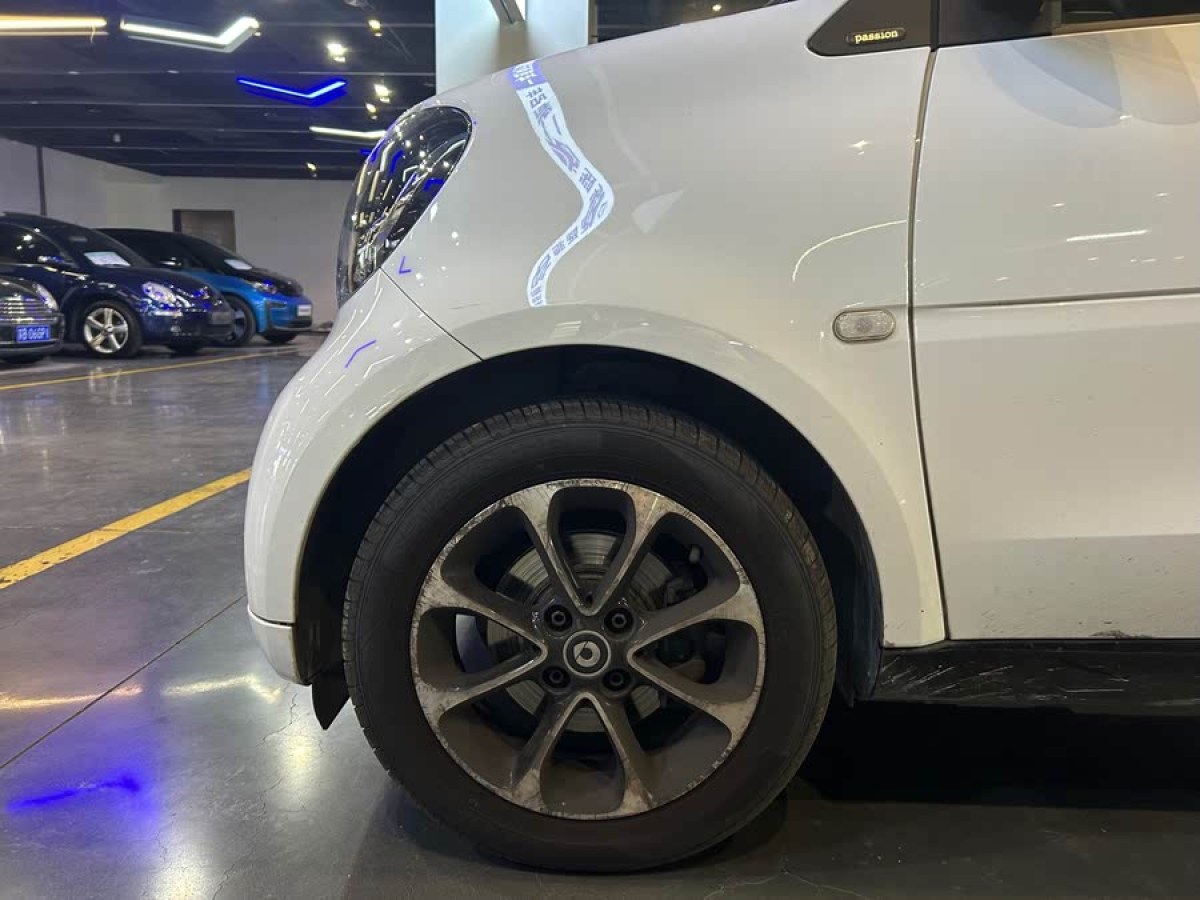 smart fortwo  2015款 1.0L 52千瓦硬頂激情版圖片