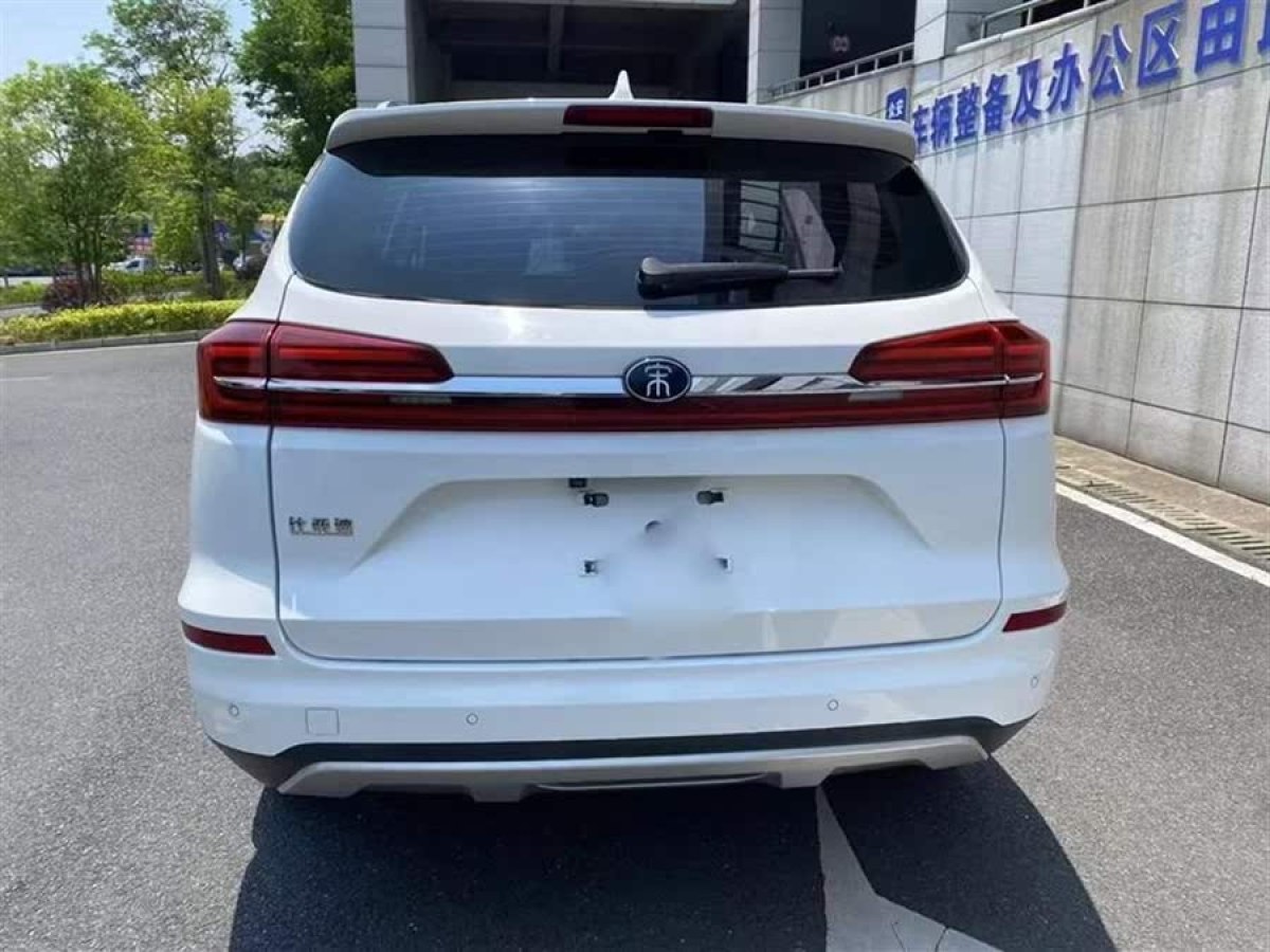 比亞迪 宋  2019款 1.5TI 手動智聯(lián)越享型圖片
