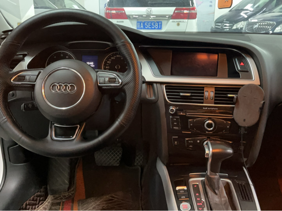 奧迪 奧迪A4L  2015款 35 TFSI 自動舒適型圖片