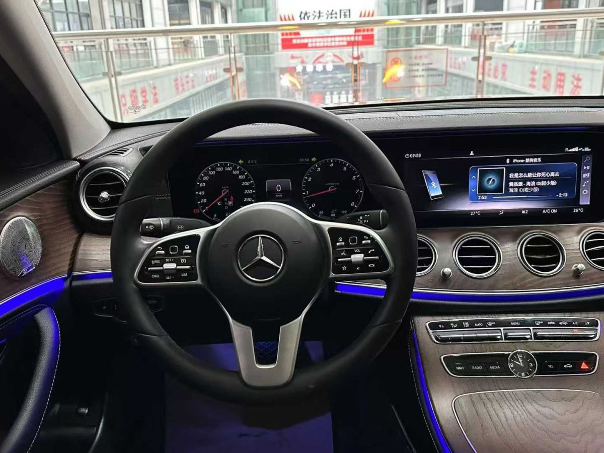 奔馳 奔馳E級(jí)  2020款 E 350 L 運(yùn)動(dòng)型 4MATIC圖片