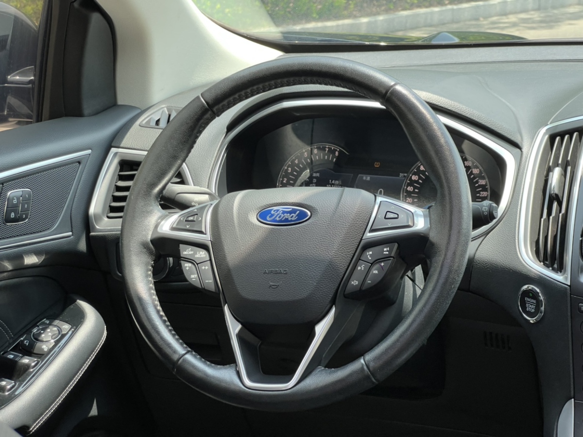 福特 銳界  2016款 EcoBoost 245 四驅(qū)尊銳型 7座圖片